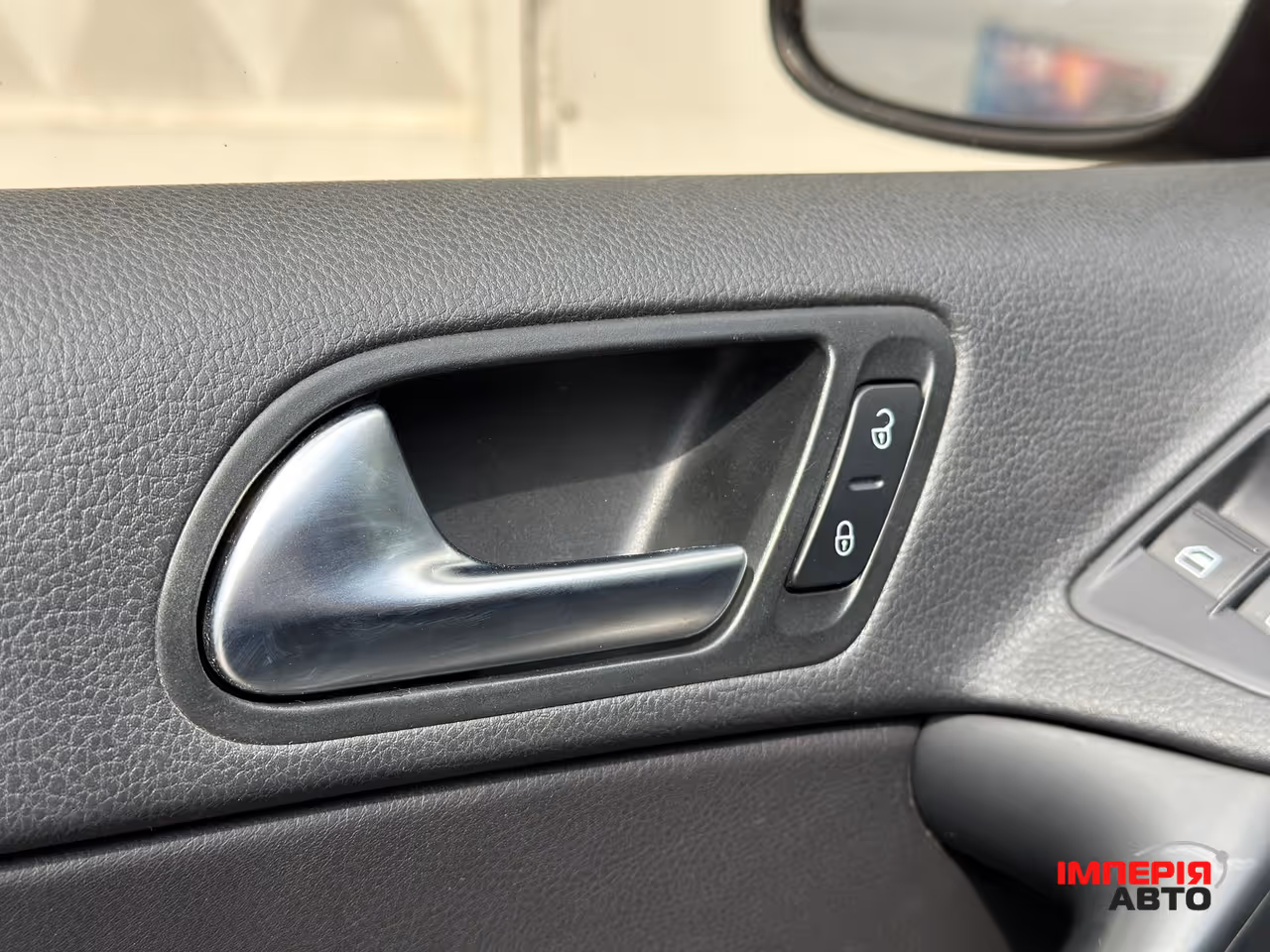 Volkswagen Tiguan - фото 15