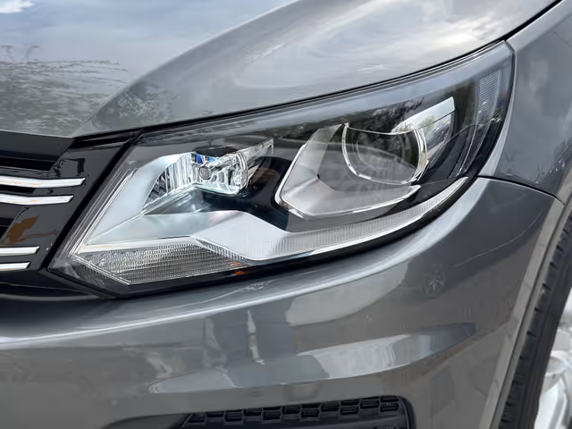 Volkswagen Tiguan - фото 4