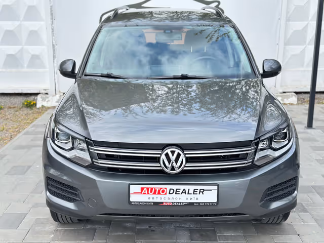 Volkswagen Tiguan - фото 2