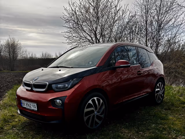 BMW i3 - фото 3