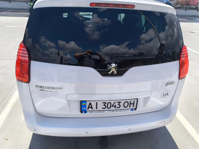 Peugeot 5008 - фото 4