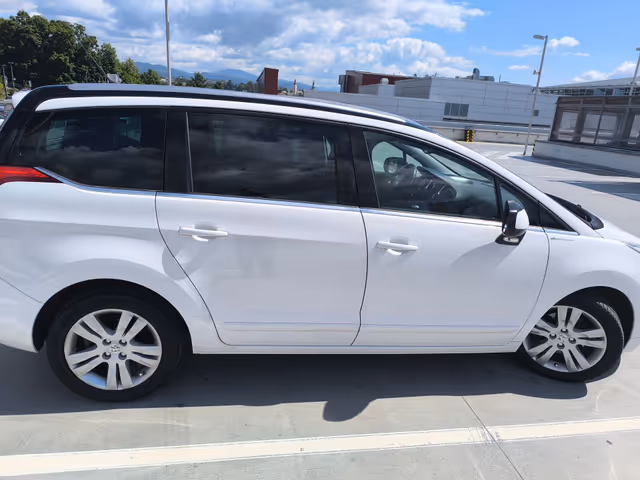 Peugeot 5008 - фото 2