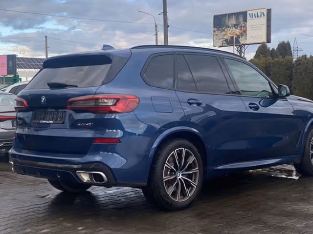 BMW X5 - фото 3