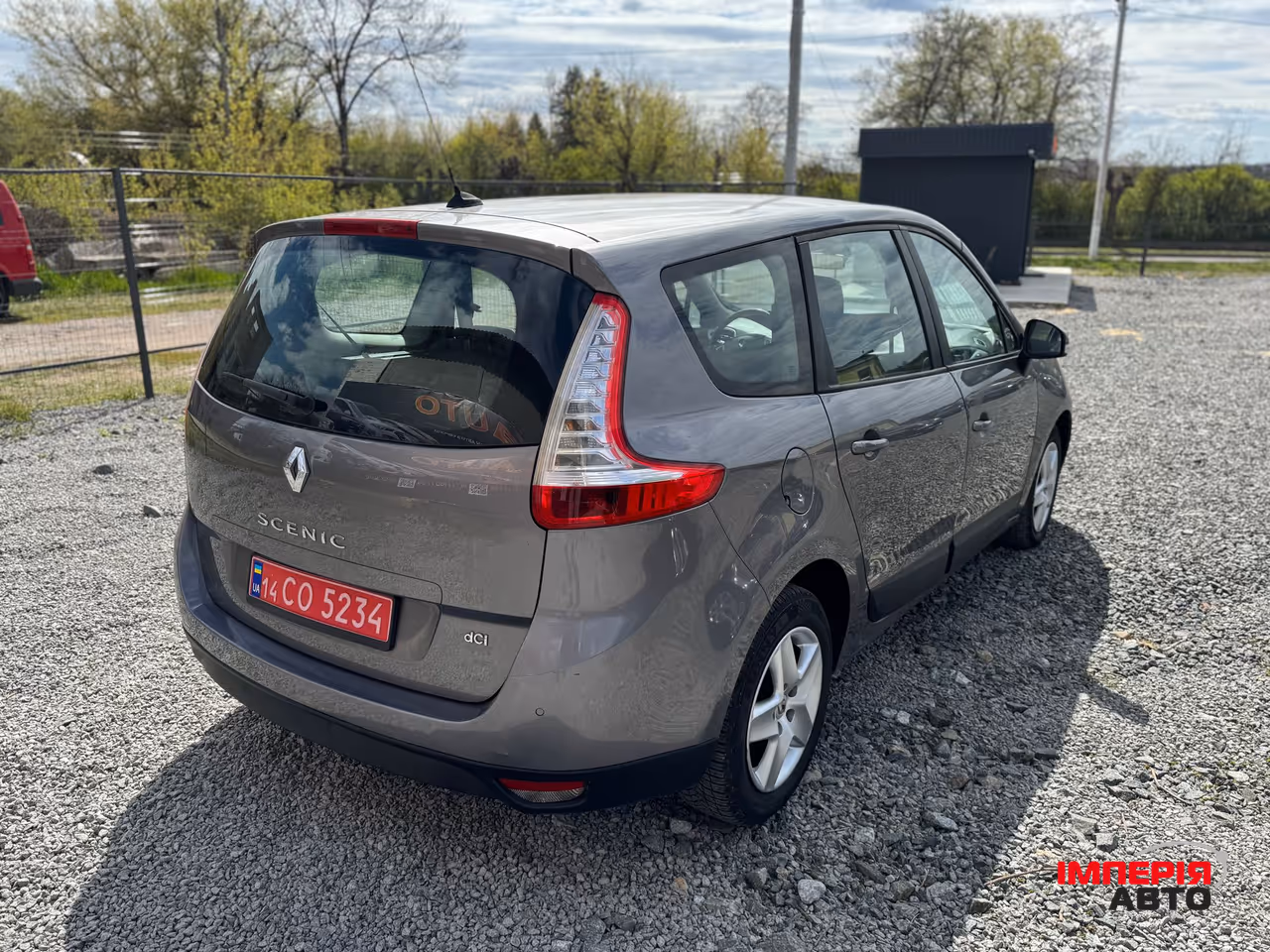 Renault Scenic - фото 3
