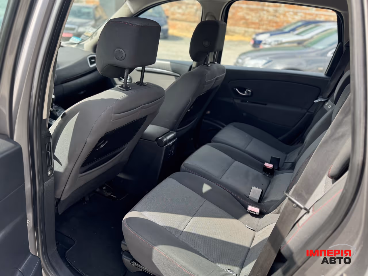 Renault Scenic - фото 6