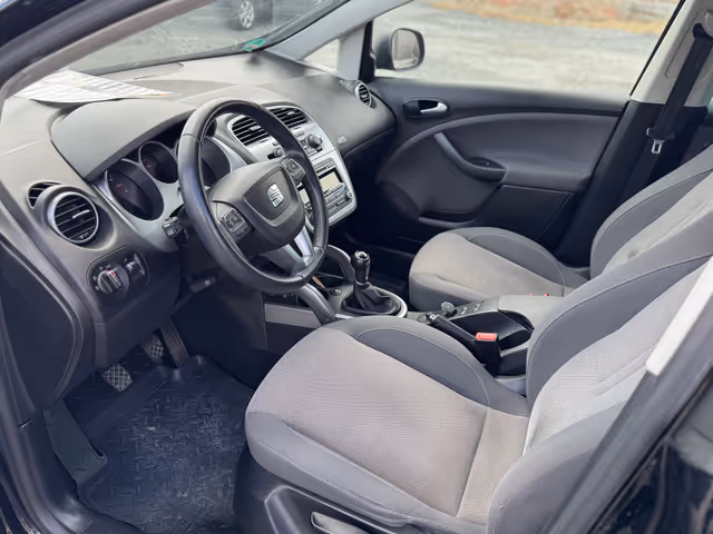 SEAT Altea - фото 5