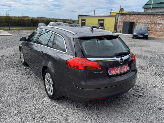 Opel Insignia - фото 4