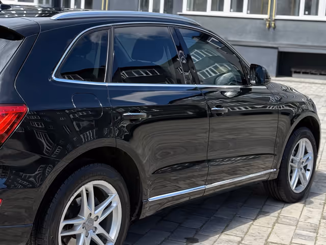 Audi Q5 - фото 4
