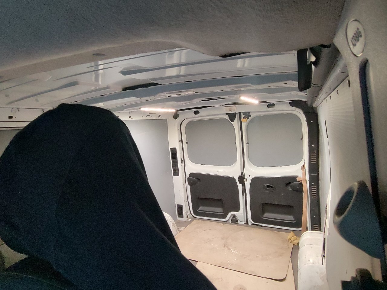 Renault Trafic - фото 15