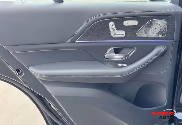 Mercedes-Benz GLE - фото 13