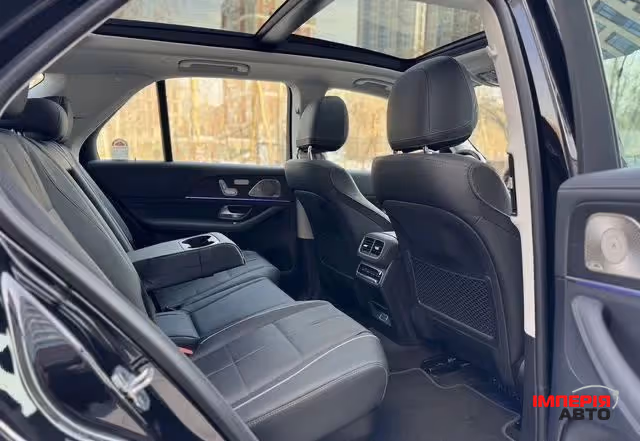 Mercedes-Benz GLE - фото 9