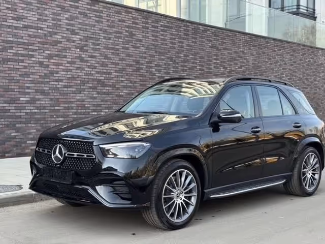 Mercedes-Benz GLE - фото 1