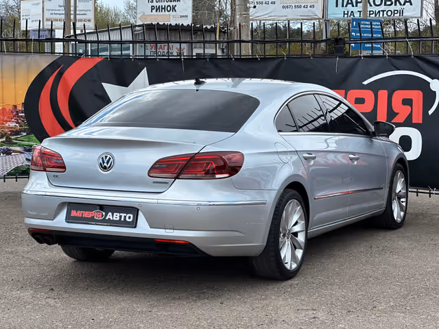 Volkswagen Passat CC - фото 4
