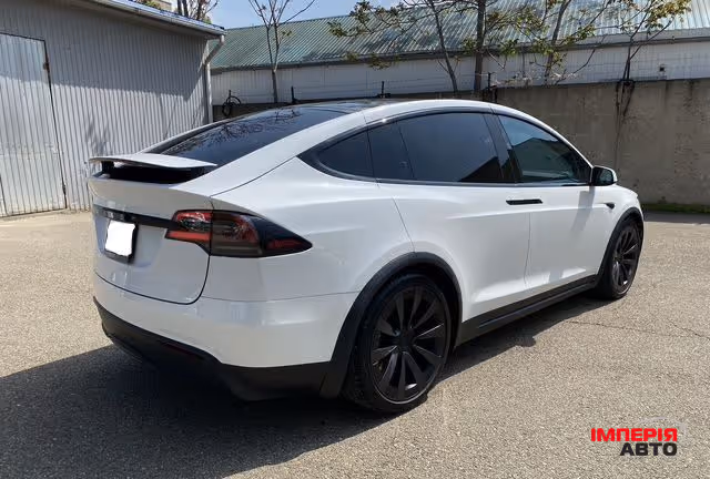 Tesla Model X - фото 7