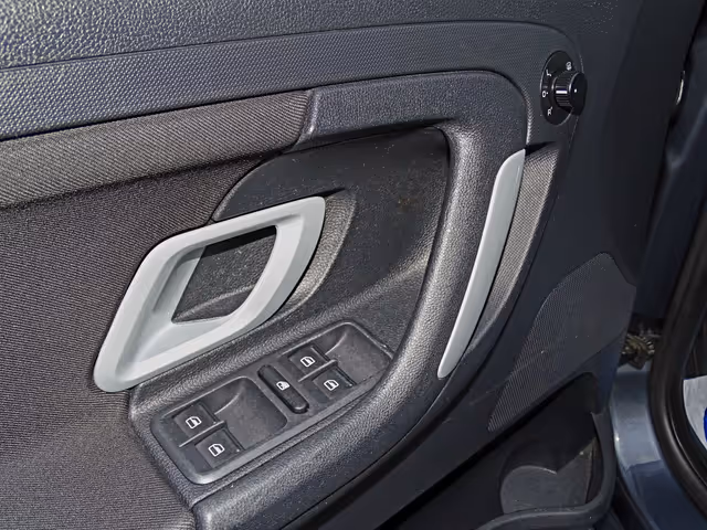 Skoda Fabia - фото 5