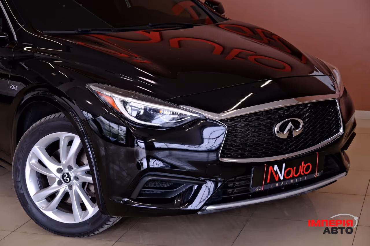 Infiniti QX30 - фото 3