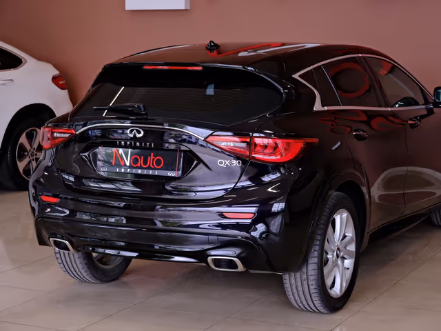 Infiniti QX30 - фото 5