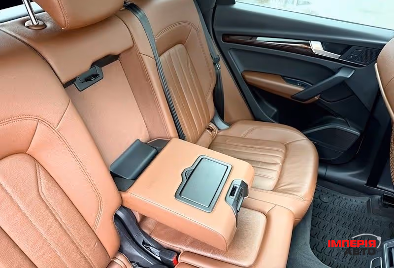 Audi Q5 - фото 10