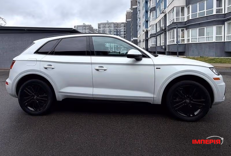 Audi Q5 - фото 4