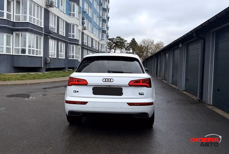 Audi Q5 - фото 7