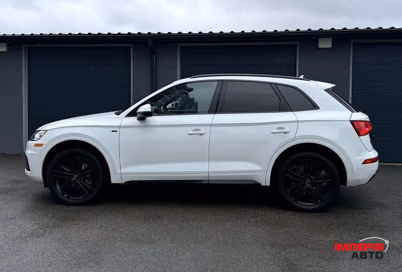 Audi Q5 - фото 5