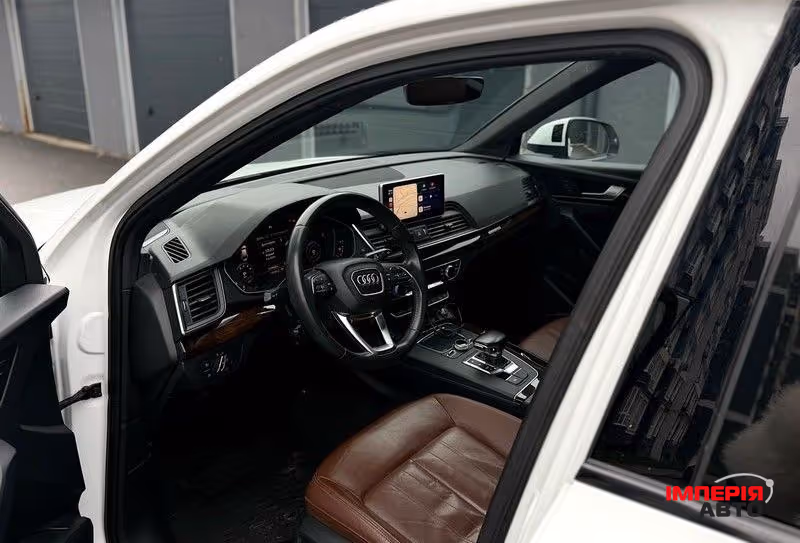 Audi Q5 - фото 8