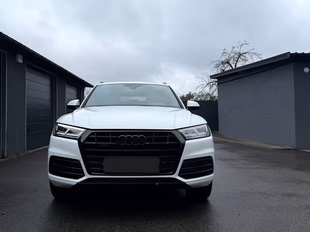 Audi Q5 - фото 2