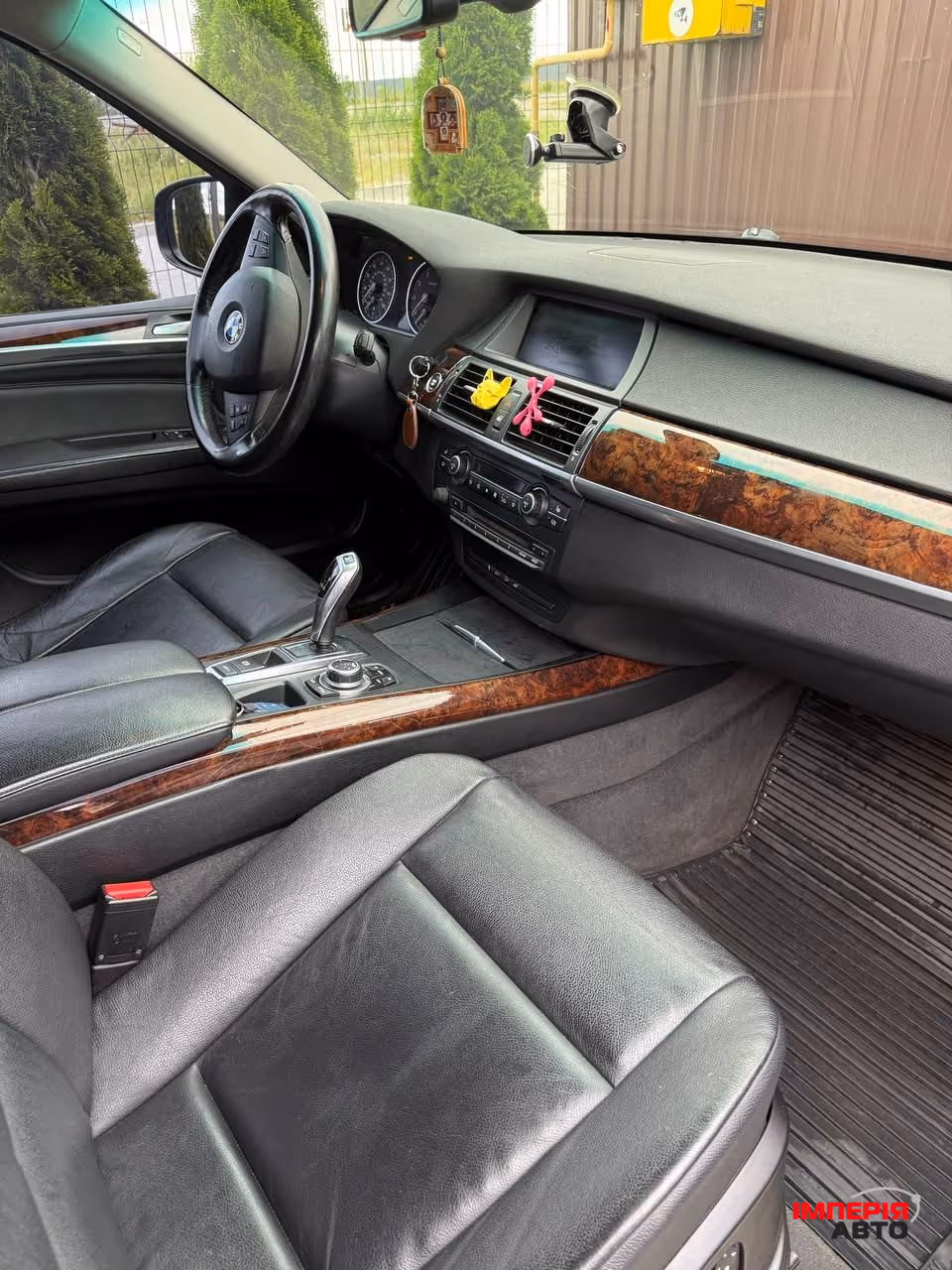 BMW X5 - фото 9