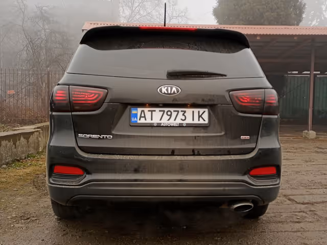 Kia Sorento - фото 2