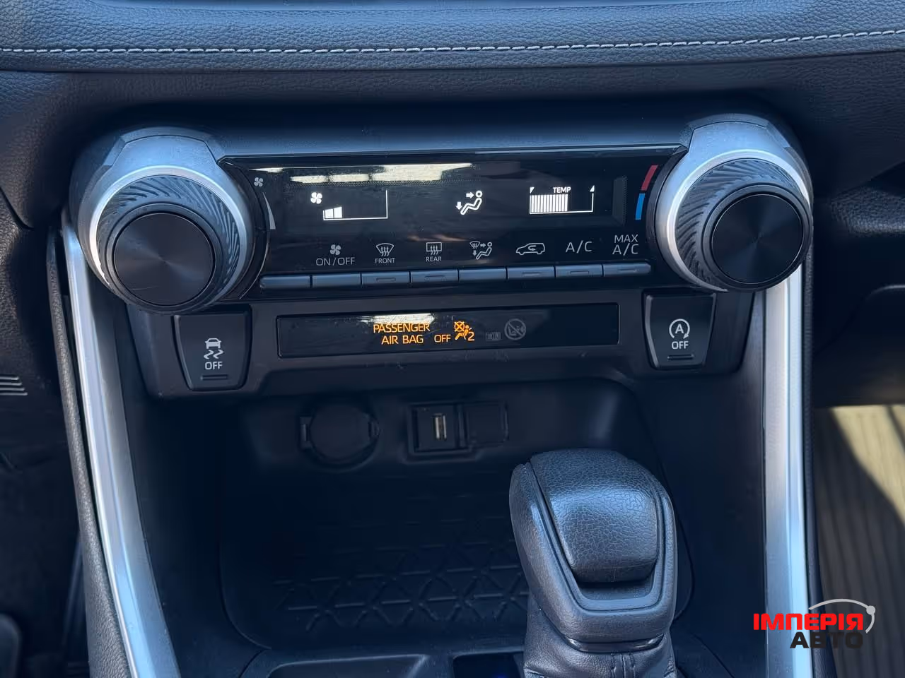 Toyota RAV4 - фото 40