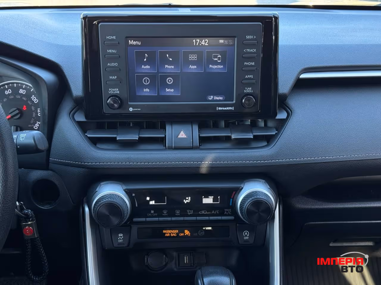 Toyota RAV4 - фото 51