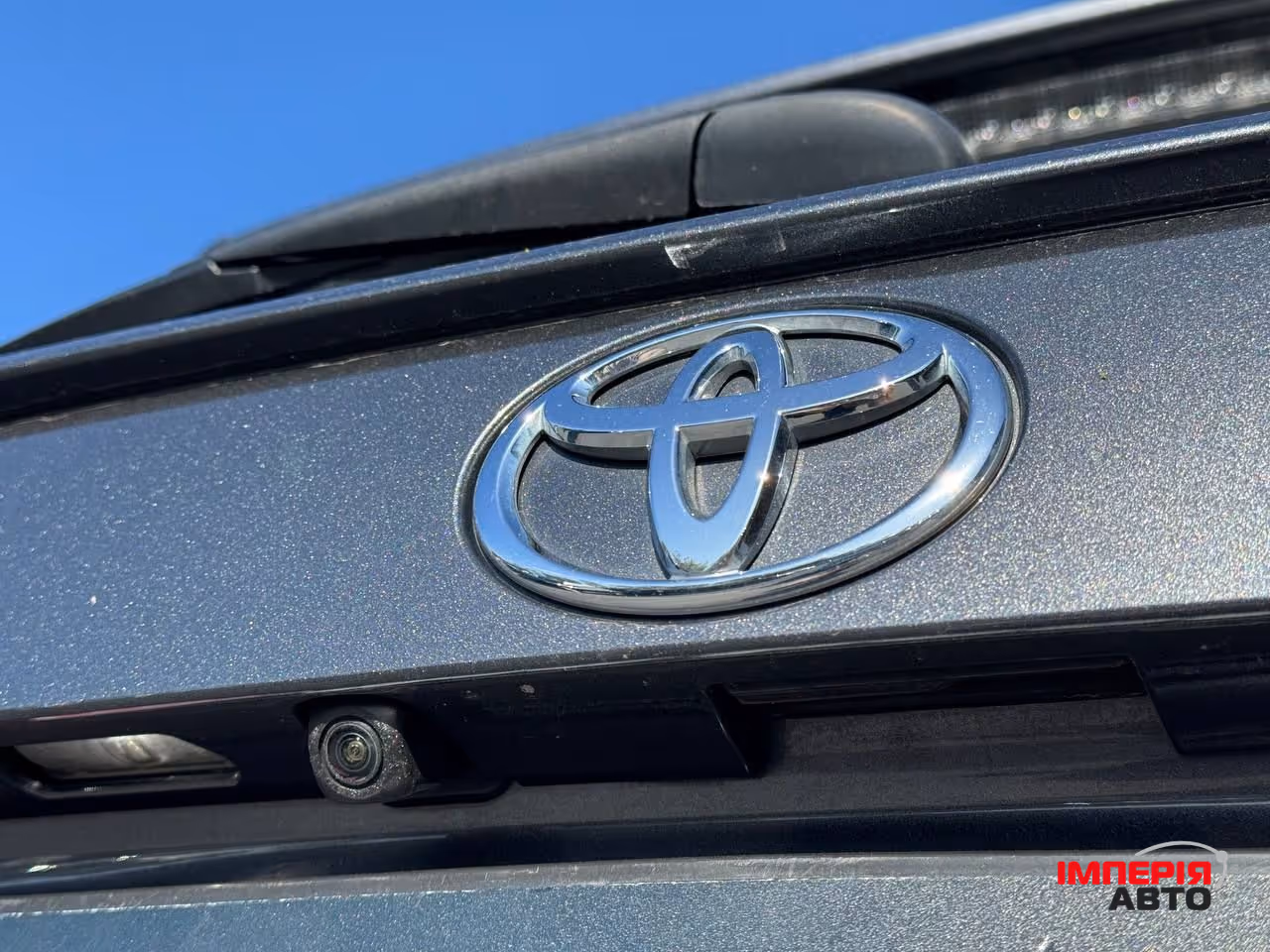 Toyota RAV4 - фото 16