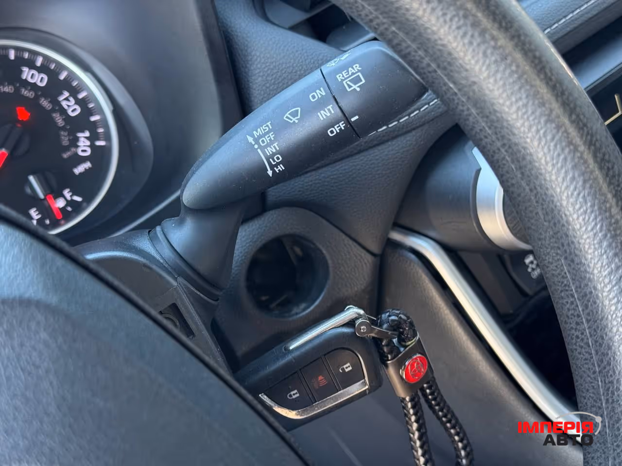 Toyota RAV4 - фото 39