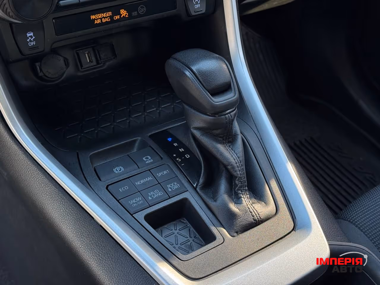 Toyota RAV4 - фото 33