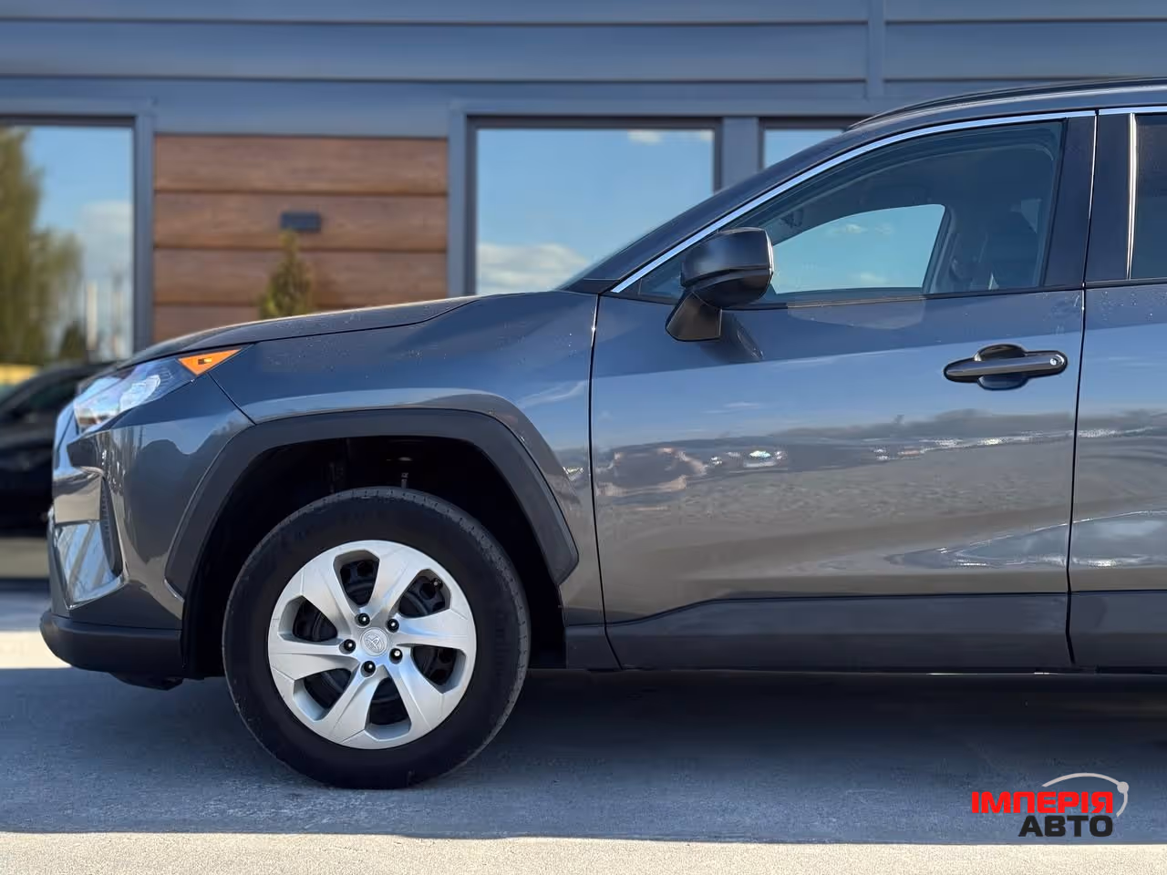 Toyota RAV4 - фото 10