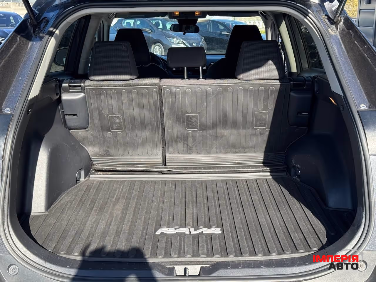 Toyota RAV4 - фото 18