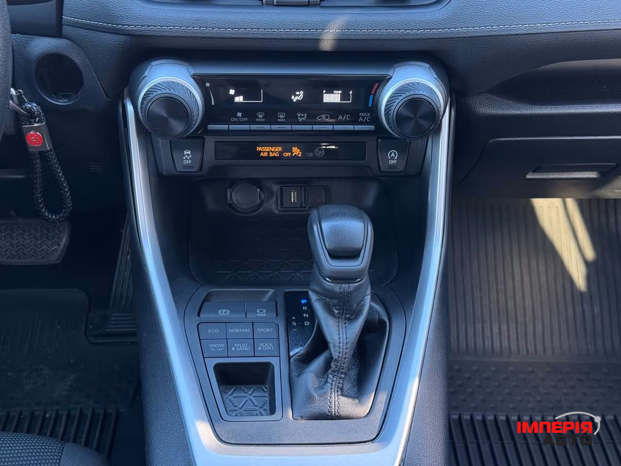 Toyota RAV4 - фото 52