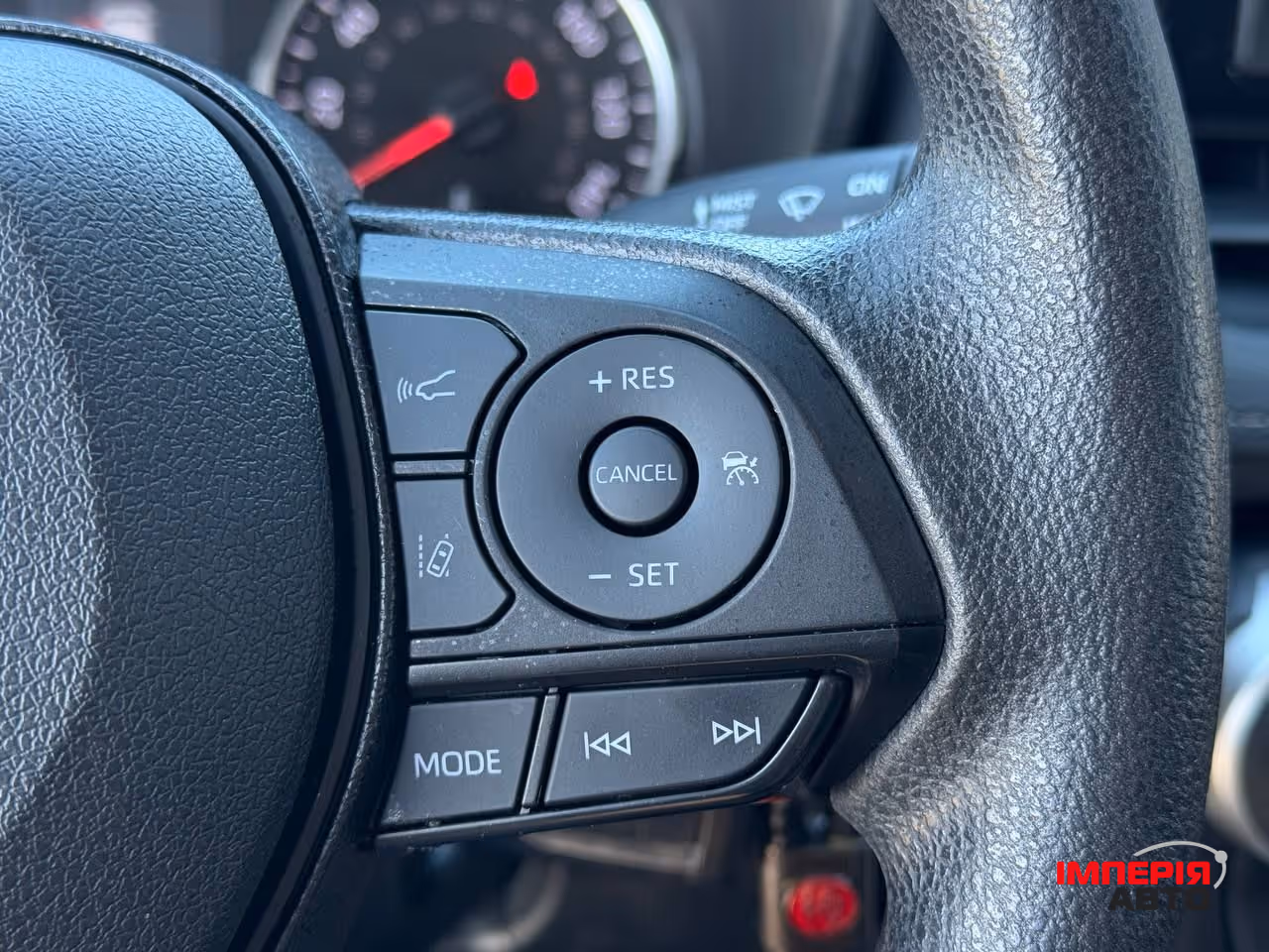 Toyota RAV4 - фото 37