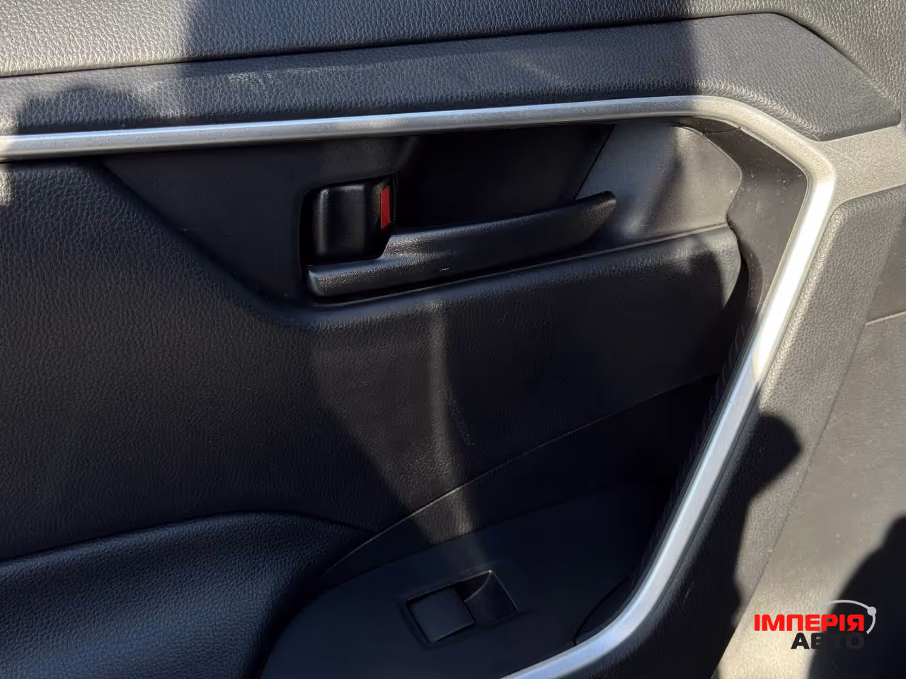 Toyota RAV4 - фото 45