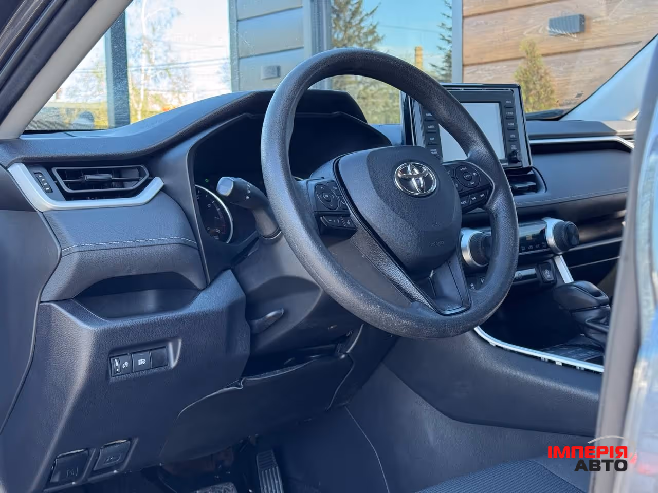Toyota RAV4 - фото 29