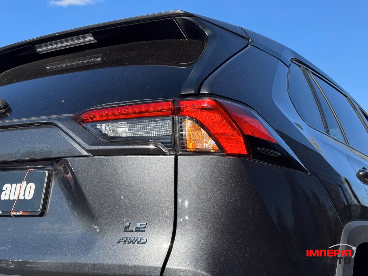 Toyota RAV4 - фото 15