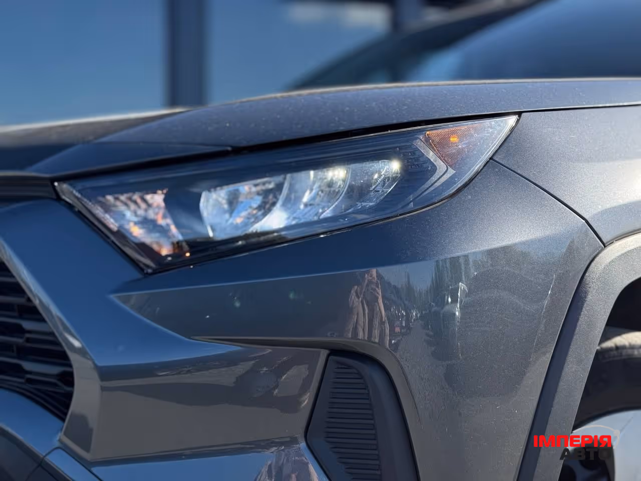 Toyota RAV4 - фото 4