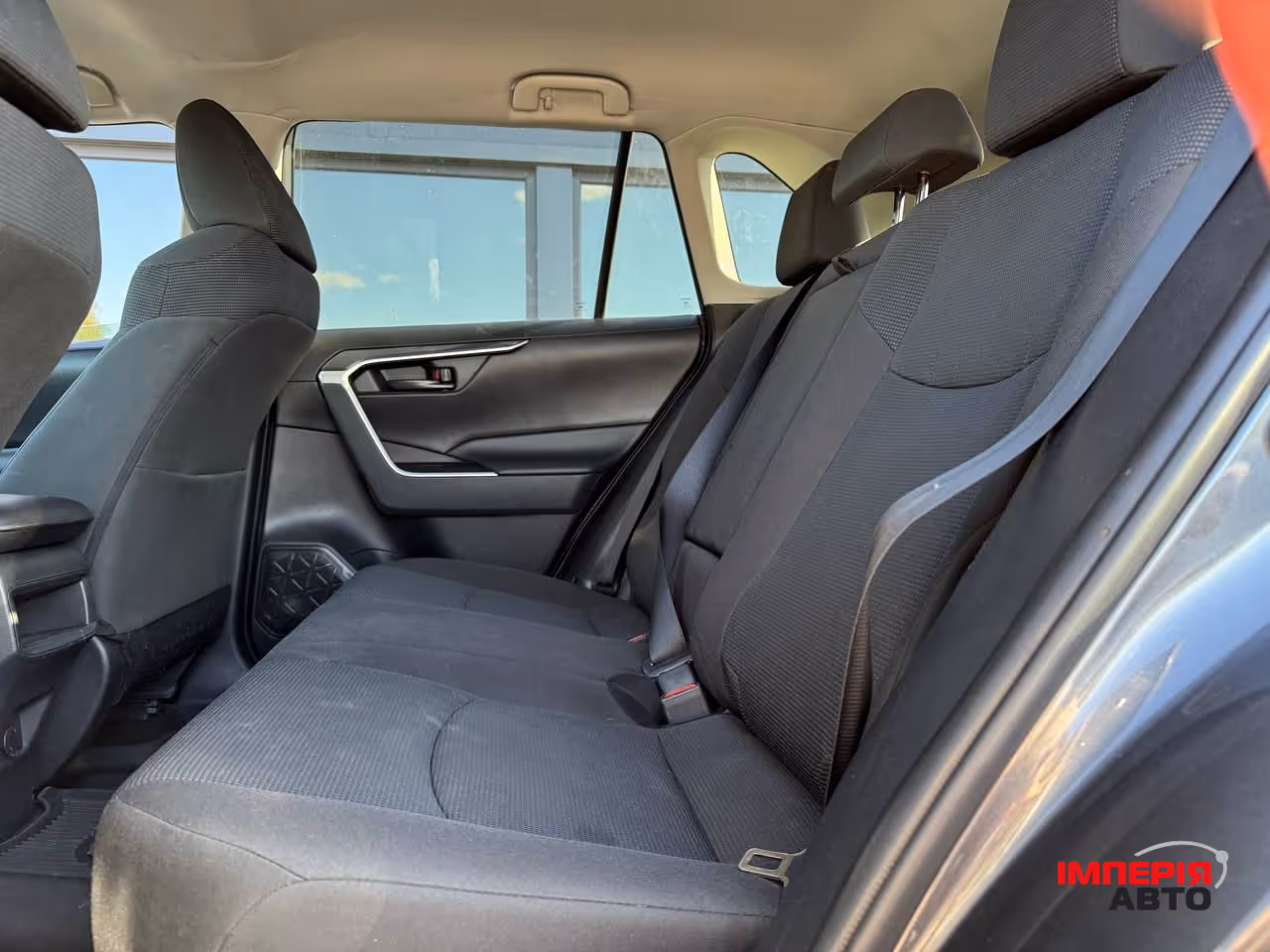 Toyota RAV4 - фото 46