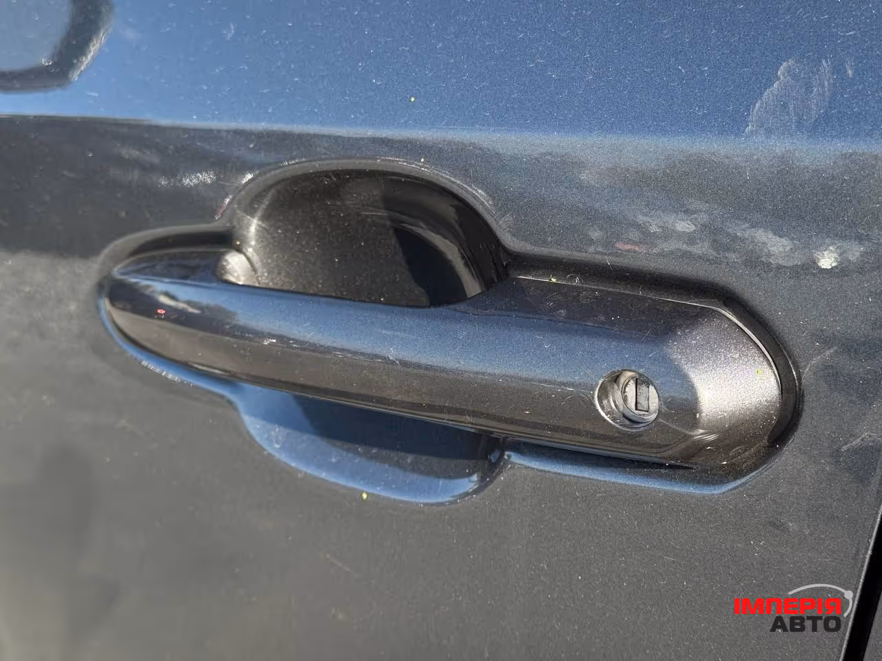Toyota RAV4 - фото 7