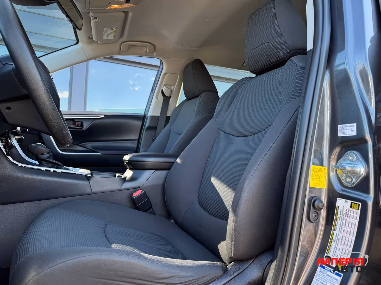 Toyota RAV4 - фото 28