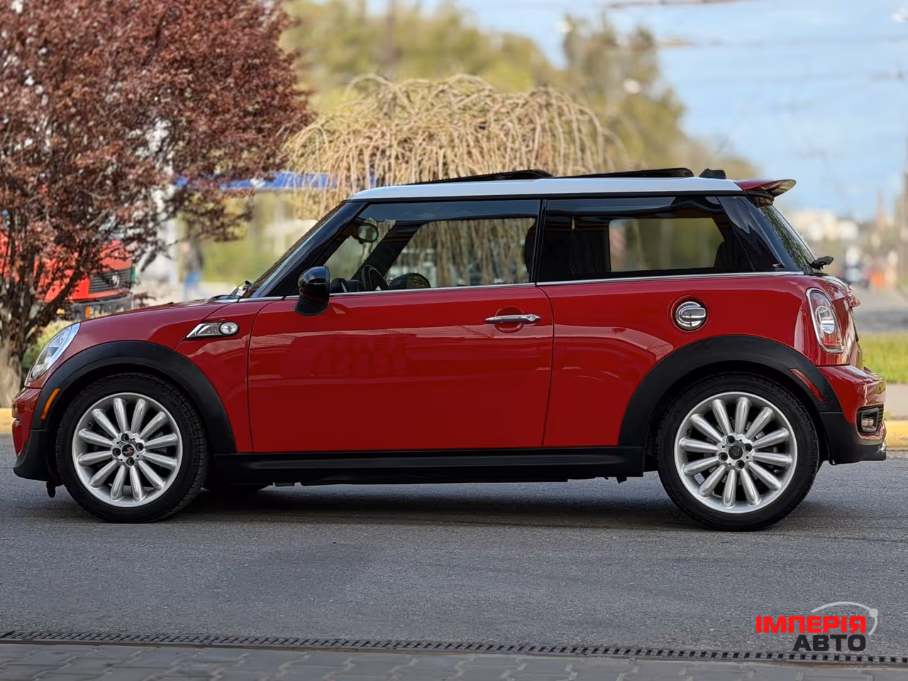 Mini Hatch - фото 2