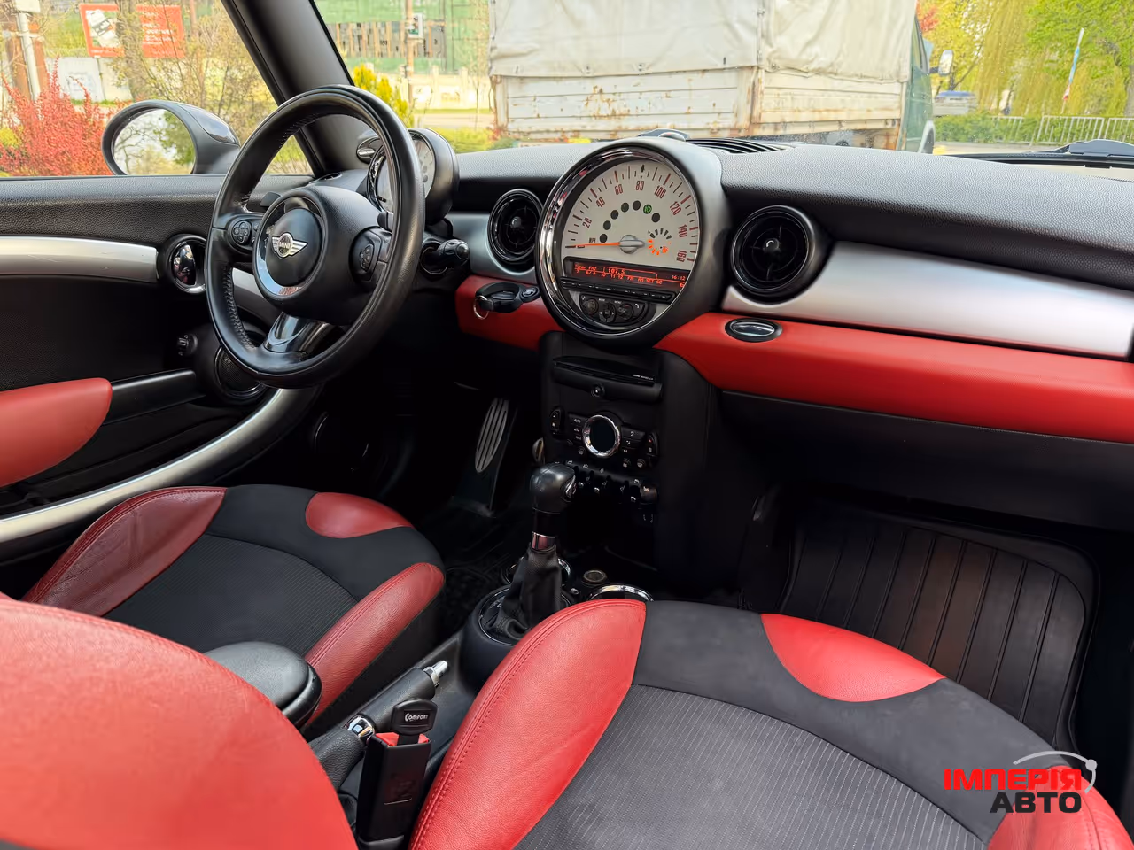 Mini Hatch - фото 14