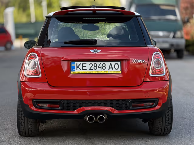 Mini Hatch - фото 4
