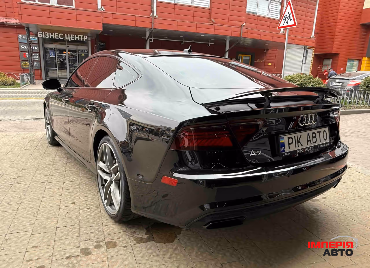 Audi A7 - фото 9
