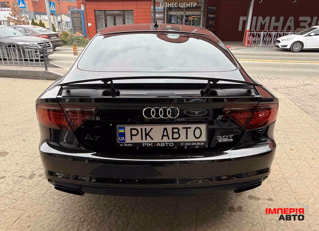 Audi A7 - фото 8